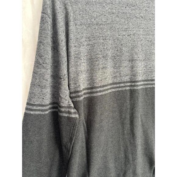 GAP new heat here’s grey stripe classic basics men’s crewneck sweater XL - Picture 7 of 7
